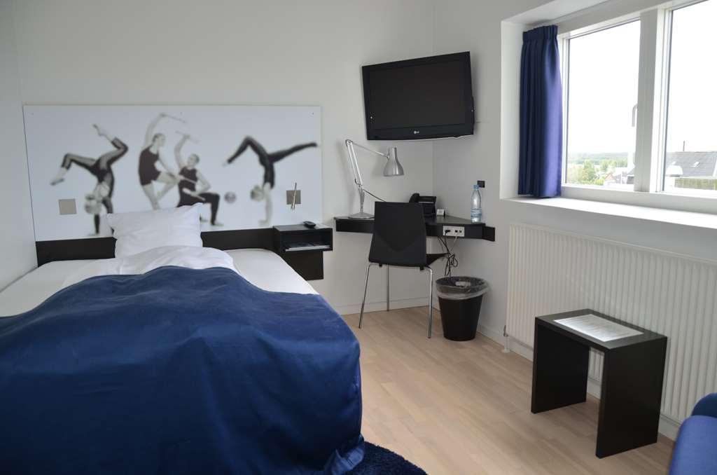 Hotel Dgi-Huset Хернинг Номер фото
